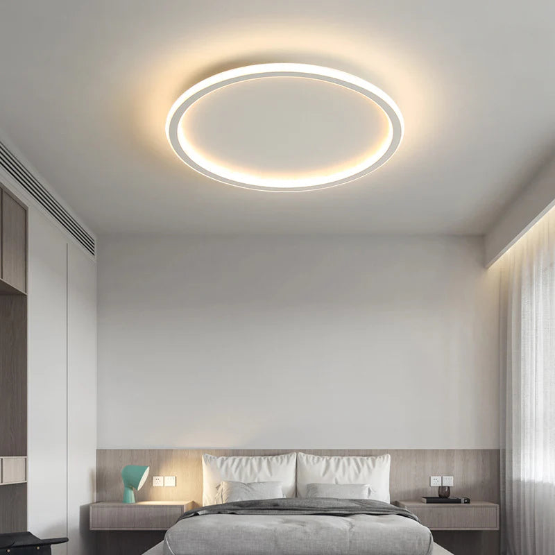 Plafon LED Preto Design Minimalista Italiano - Vista Frontal em Fundo Branco